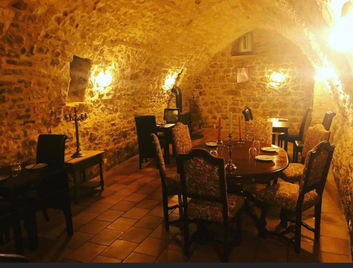 Fleur D'Iris Bed & Breakfast Perpezac-le-Blanc Екстериор снимка