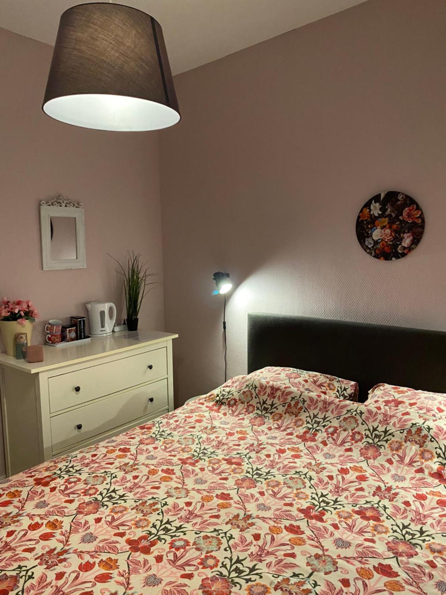 Fleur D'Iris Bed & Breakfast Perpezac-le-Blanc Екстериор снимка